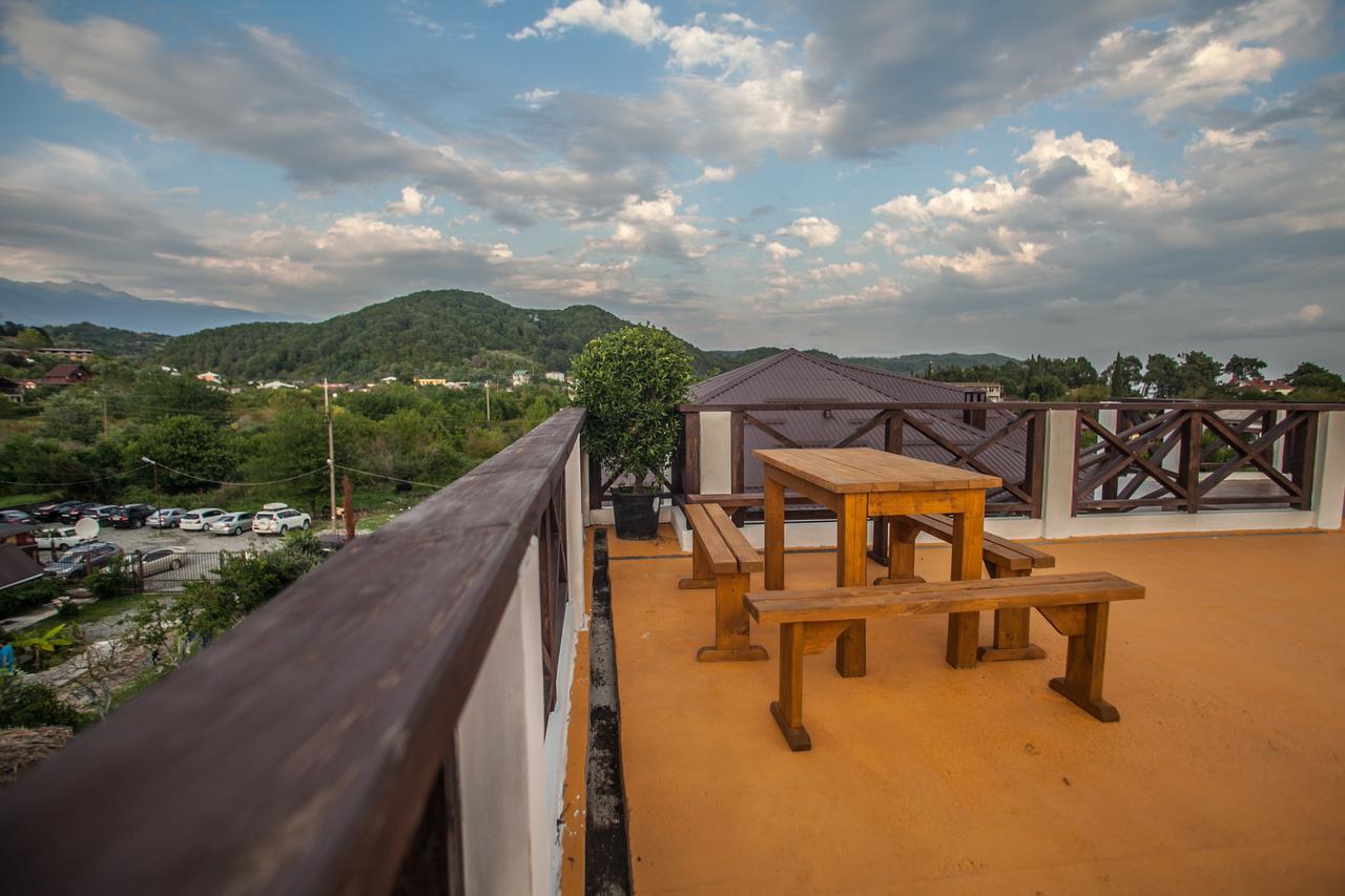 Viktoria Hotel 皮聪达 外观 照片
