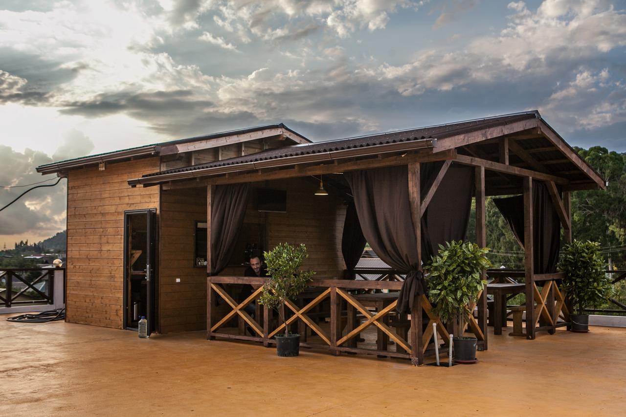 Viktoria Hotel 皮聪达 外观 照片